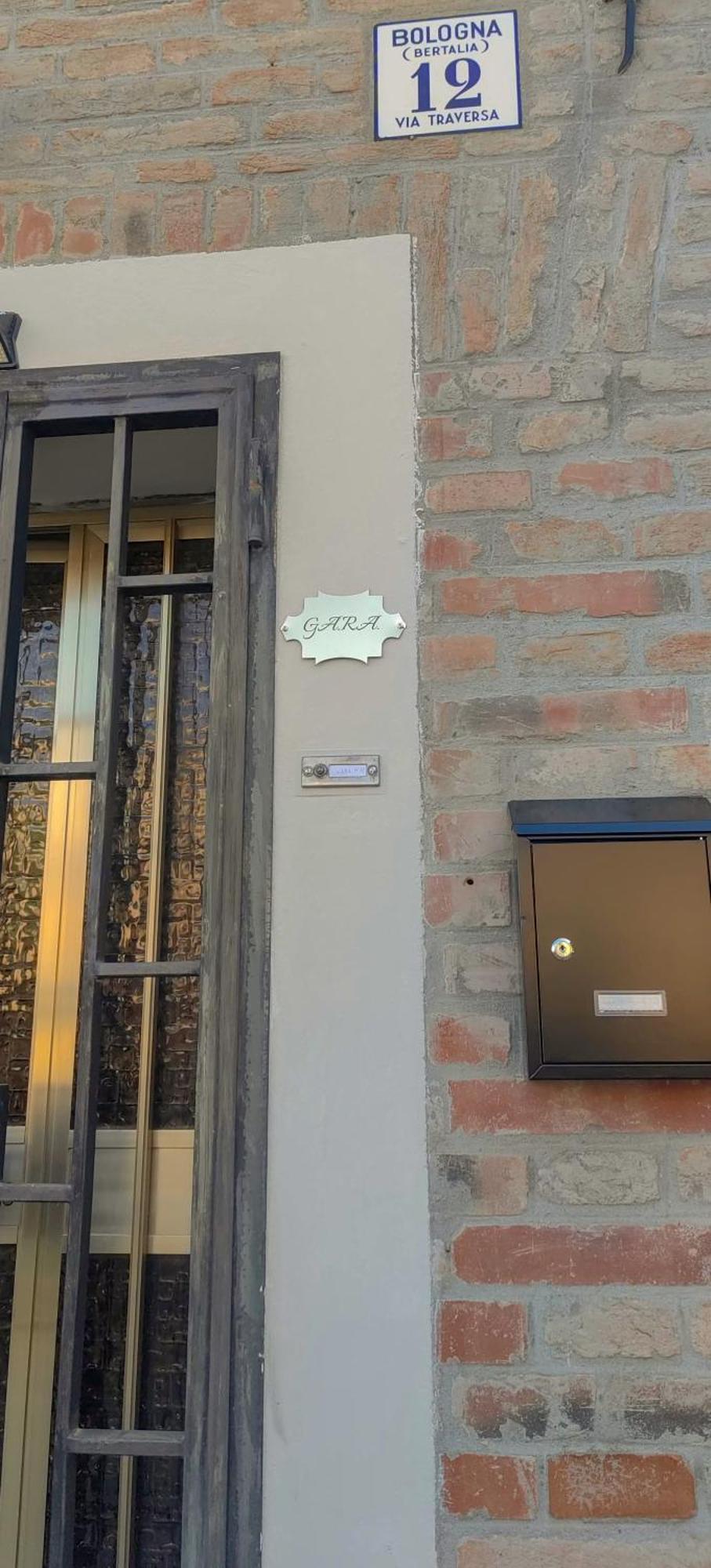 Gara Holiday Home- Bologna Airport Suite 外观 照片